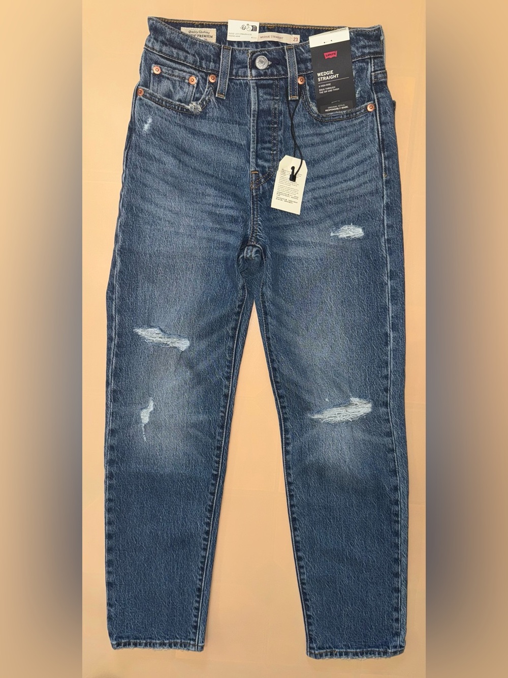 Levi’s Premium Wedgie Straight Jeans Women’s 23x28 Distressed Button Fly NWT